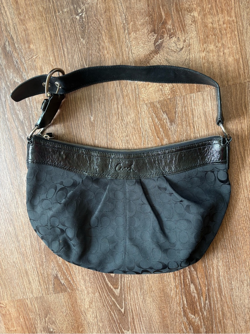 Vintage Y2K Coach Soho Signature Large Pleated Hobo Bag Black F13741